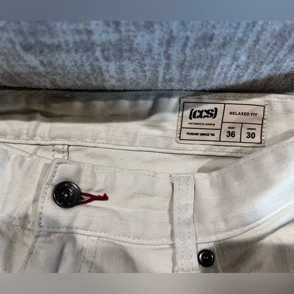 CCS Relaxed Fit Off White Jeans 36" - Picture 3 of 6